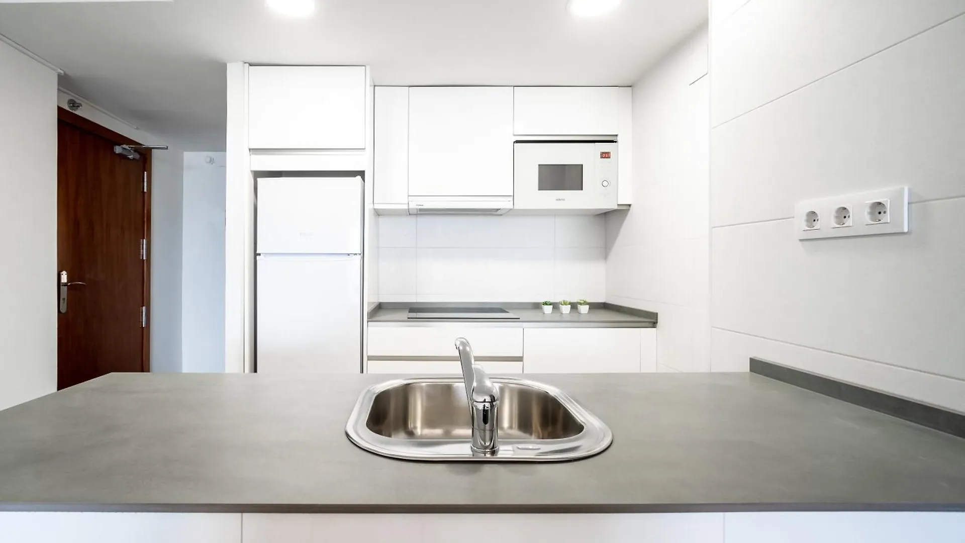 Rentalmar Blue Beach Apartments & Pool Salou 0*,  Spanien