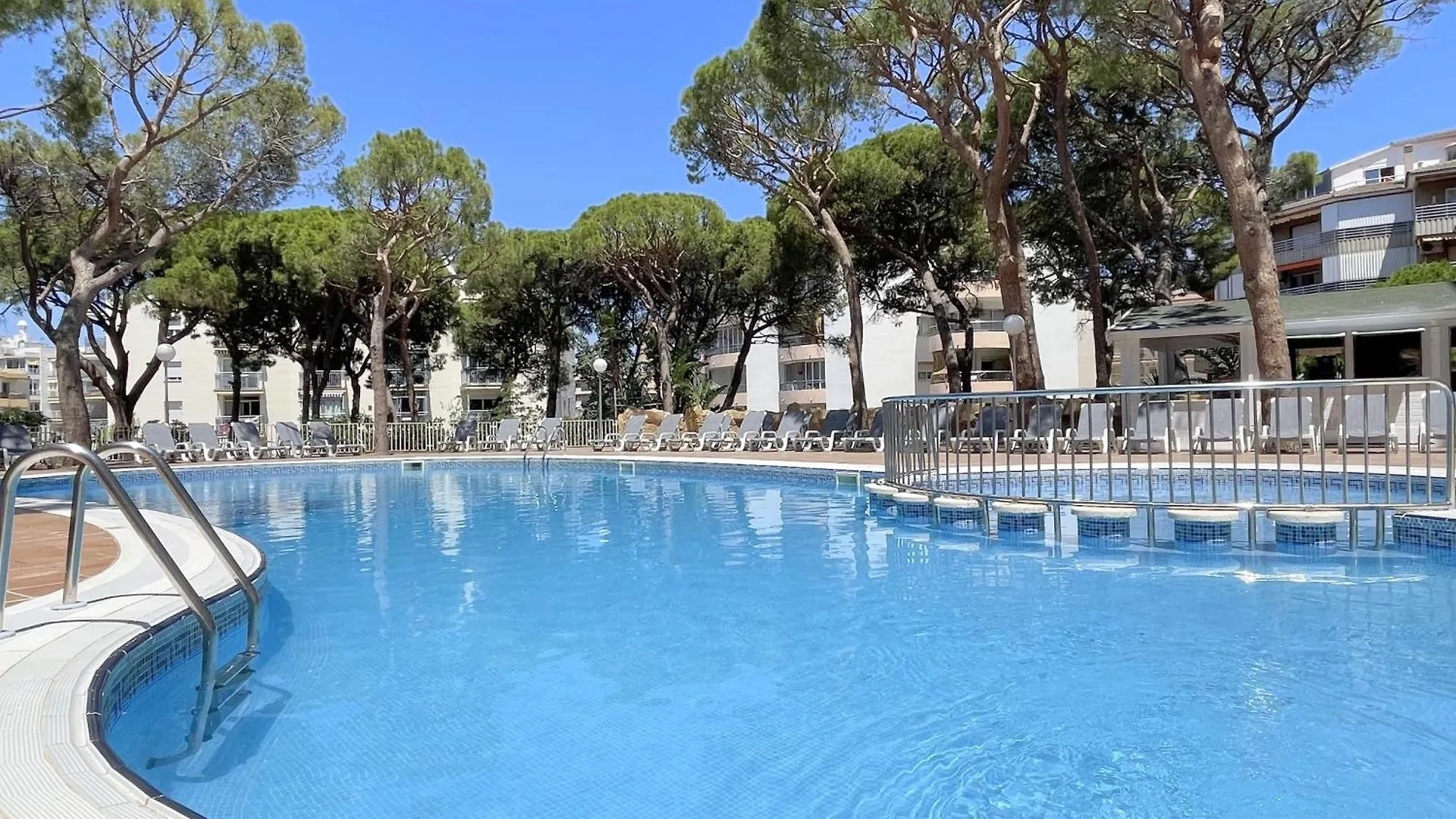 Rentalmar Blue Beach Apartments & Pool Salou