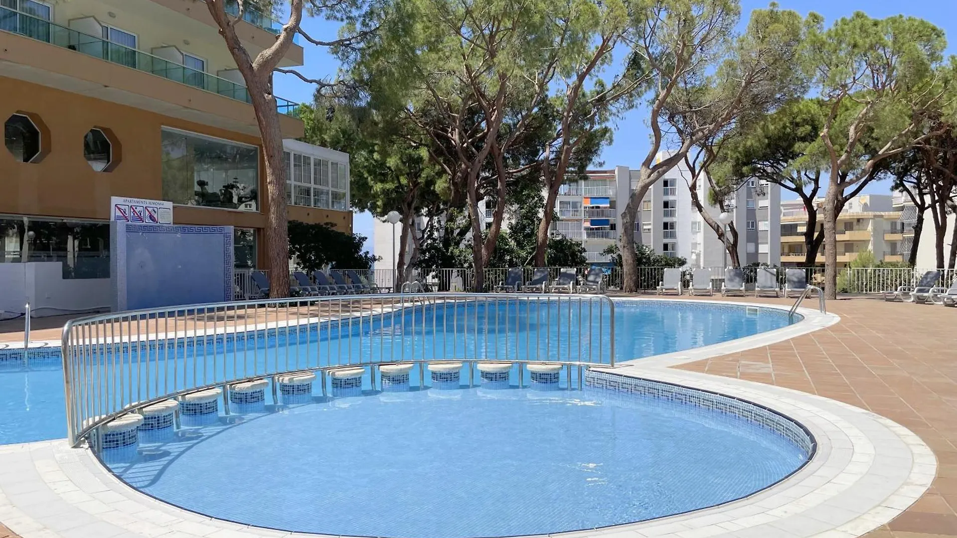 Rentalmar Blue Beach Apartments & Pool Salou