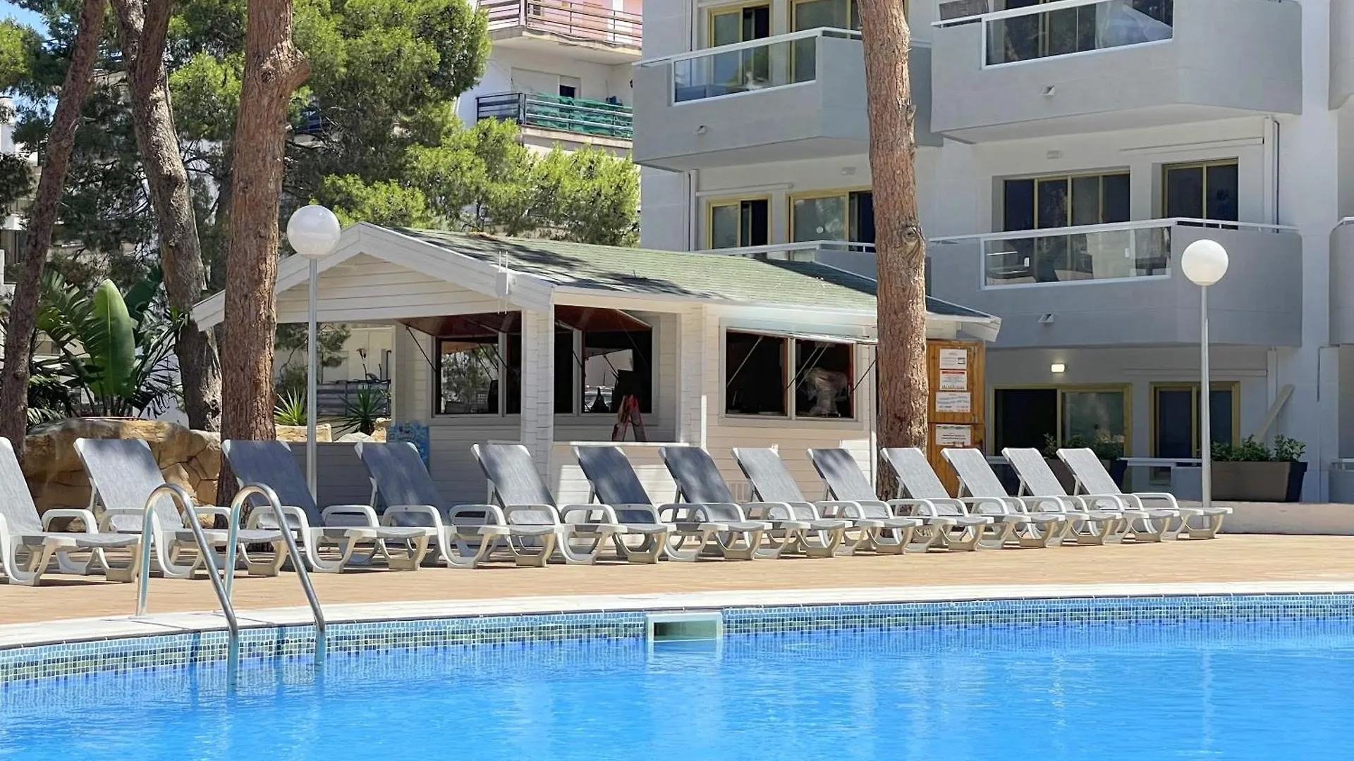 Rentalmar Blue Beach Apartments & Pool Salou Spain